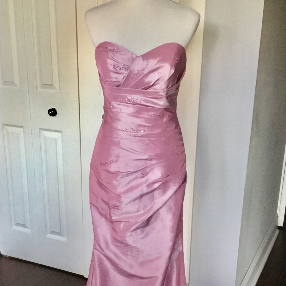 Mermaid fit Formal Dress Sz6 NWOT prom